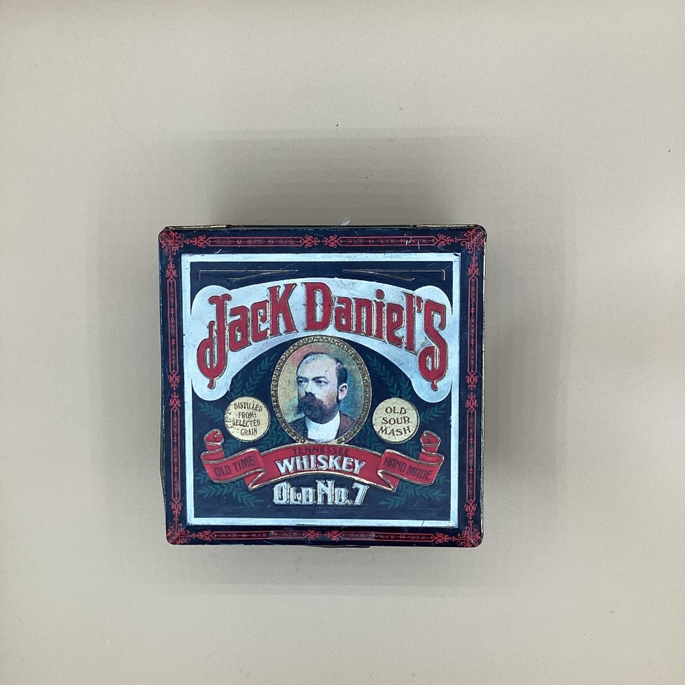 Vintage Jack Daniels Whiskey Poker Set